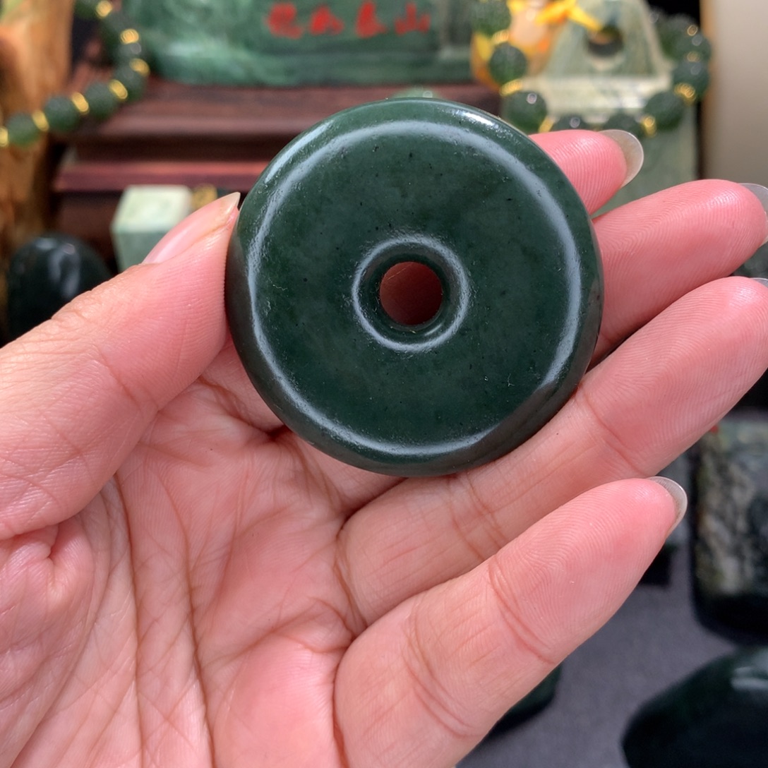 泰山玉精品平安扣挂件