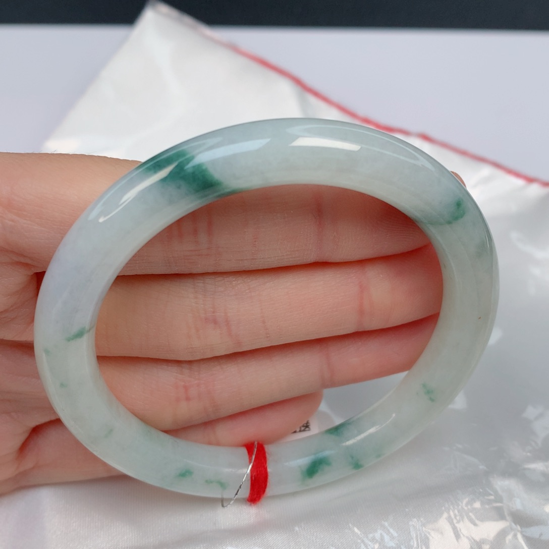 翡翠手镯未镶嵌55圆条