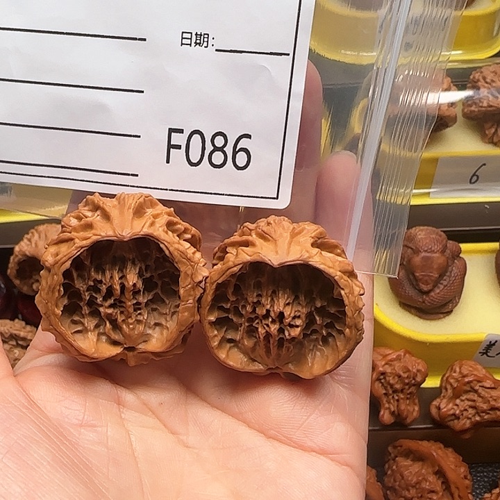 桃核吊坠聚宝盆32尺