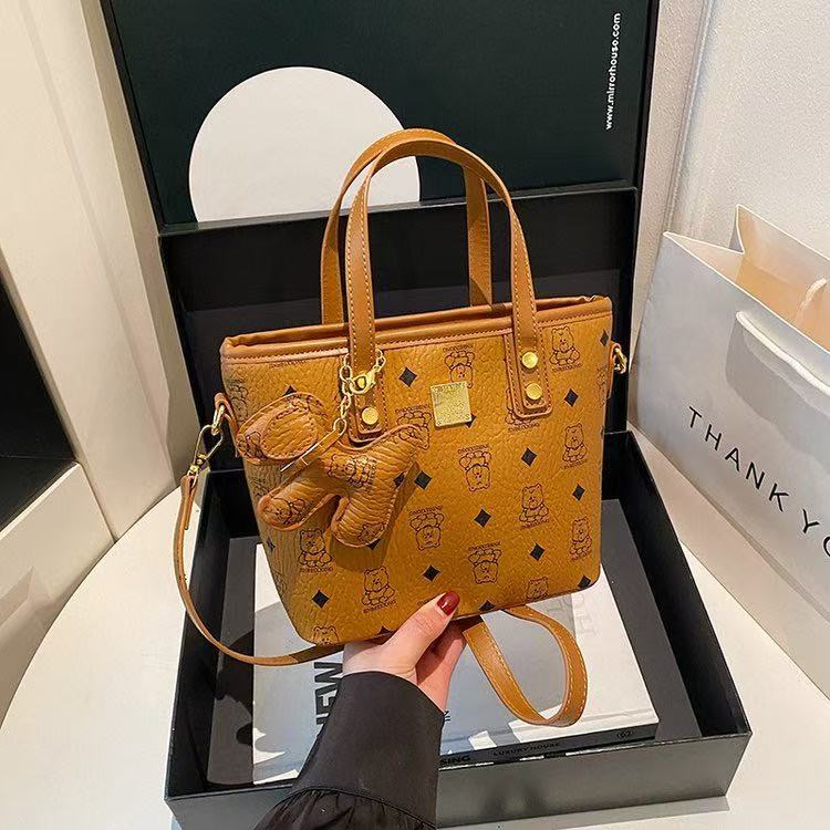 2字母斜挎包适合高个子女生的包包复古夏季网红小众