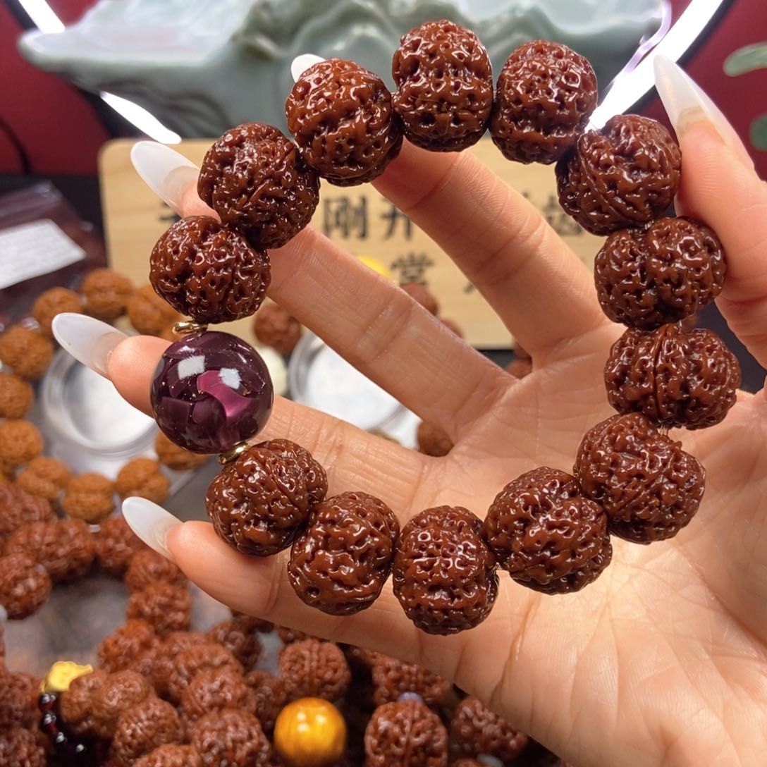 金刚菩提吊坠520紫。