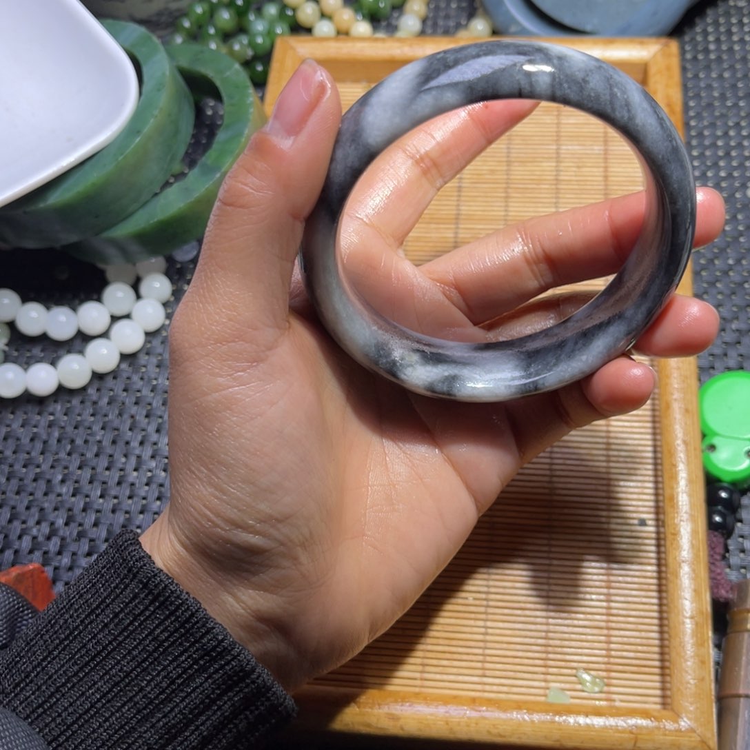 未镶嵌和田玉车挂