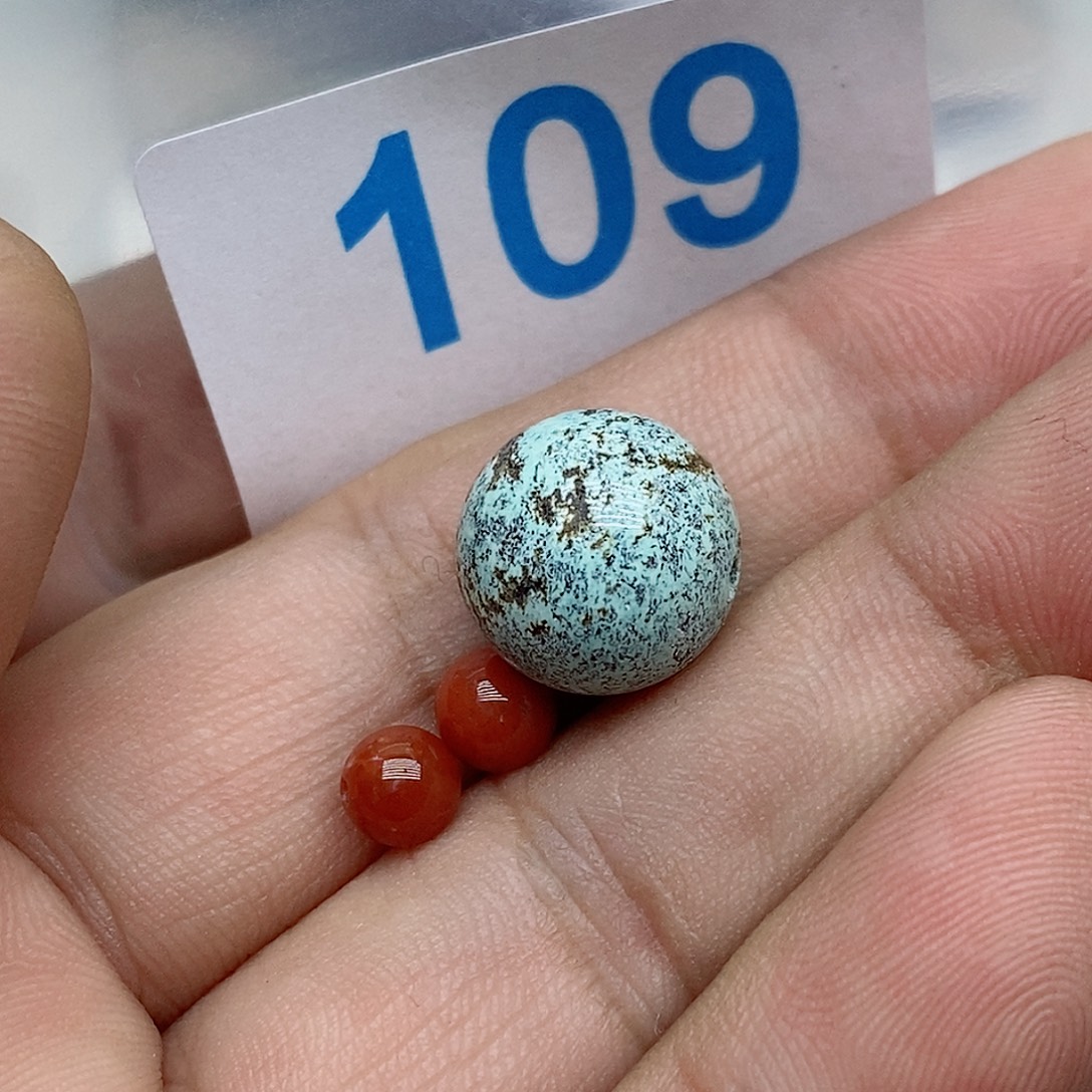 南红玛瑙未镶嵌珠宝奇石