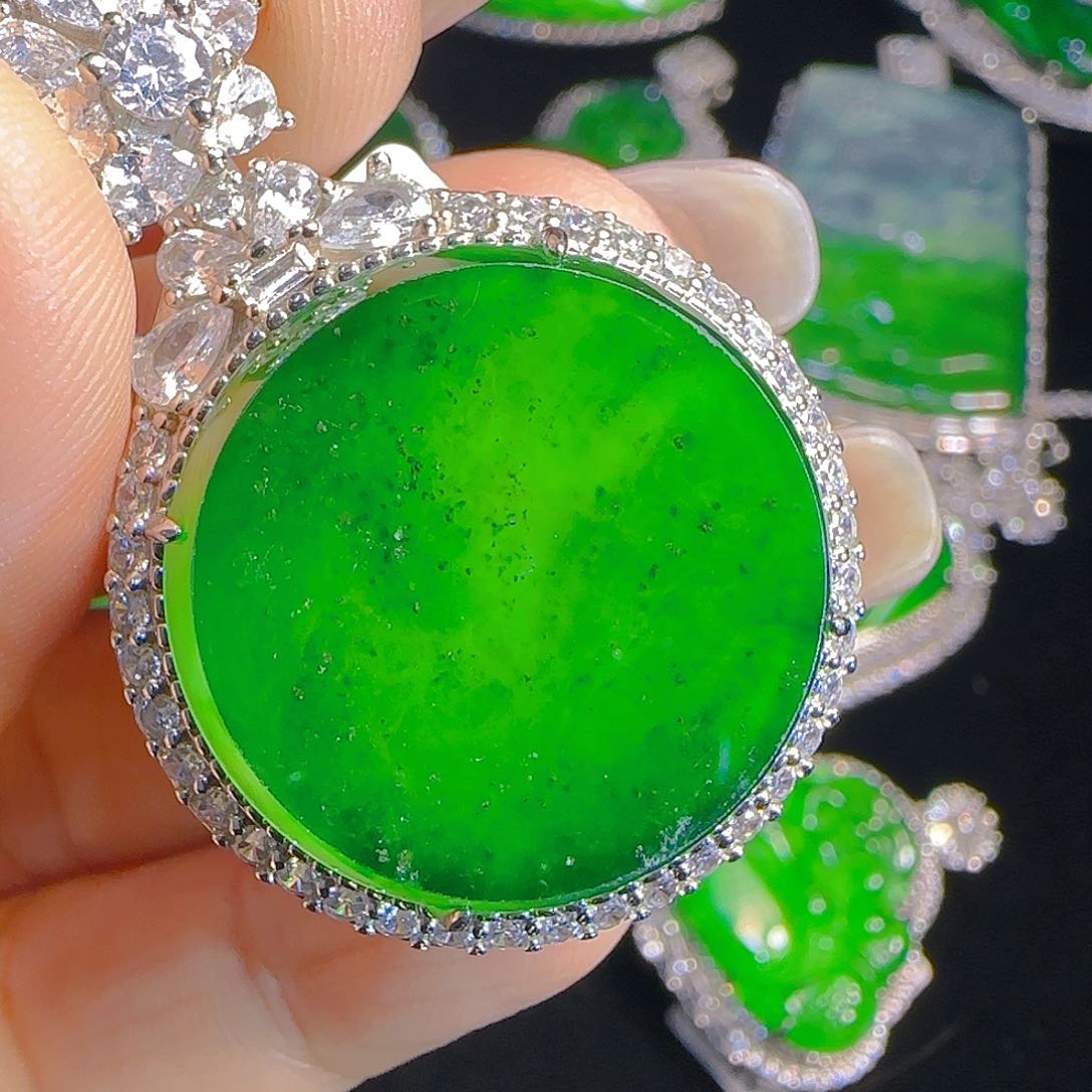 翡翠吊坠(赠链)银S925镶嵌