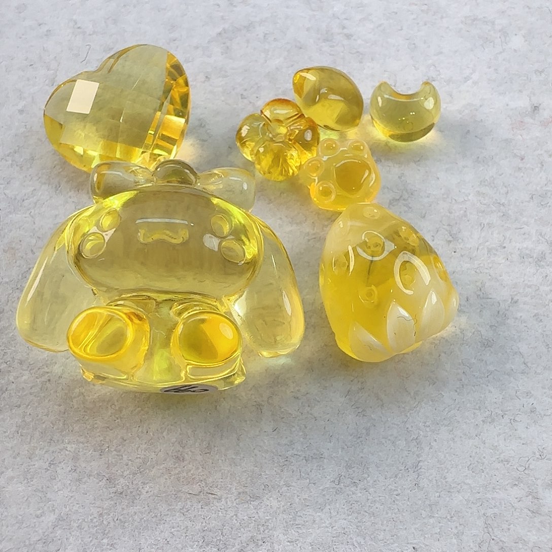 琥珀珠宝奇石未镶嵌