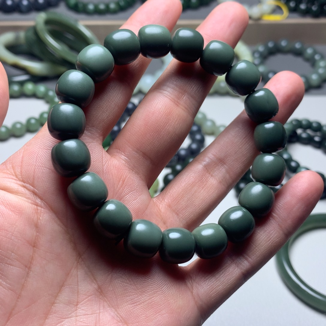 和田玉未镶嵌手链