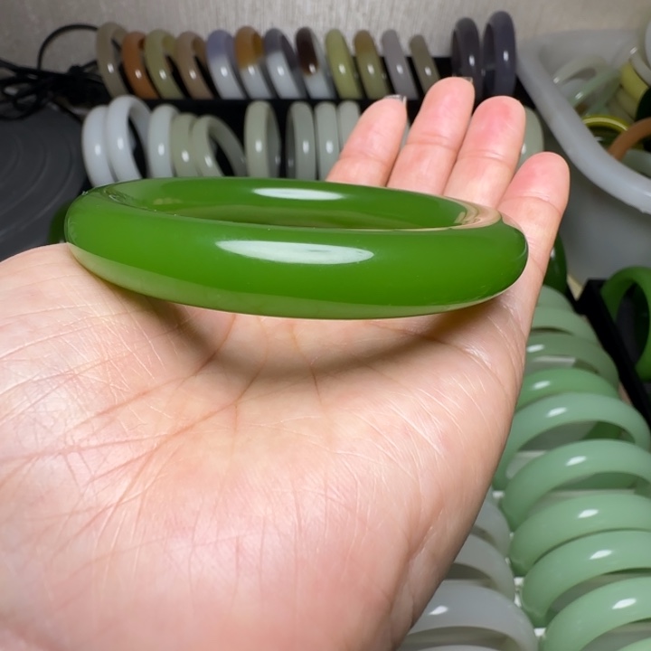 天然新疆老料浅绿圆条