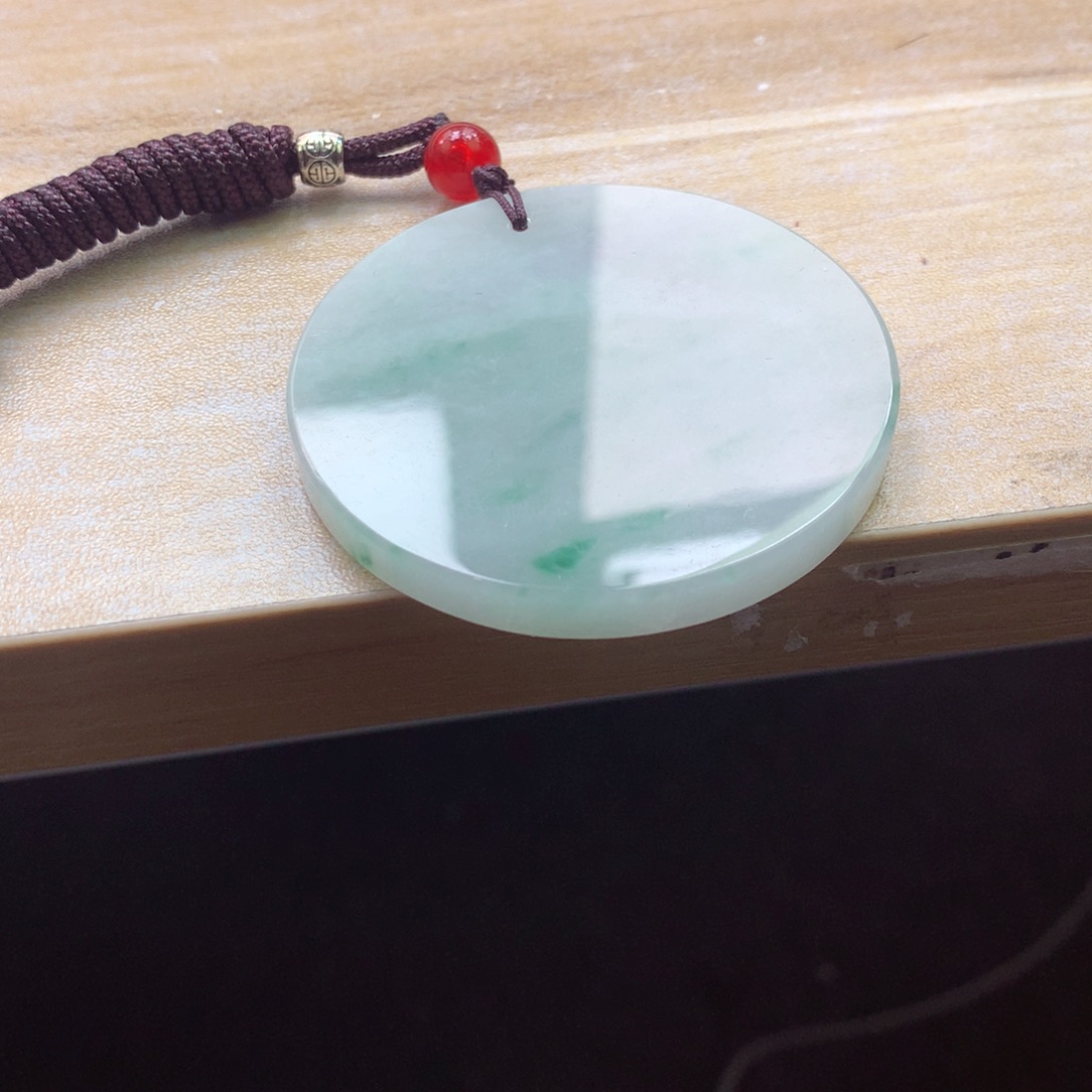 翡翠颈饰未镶嵌吊坠