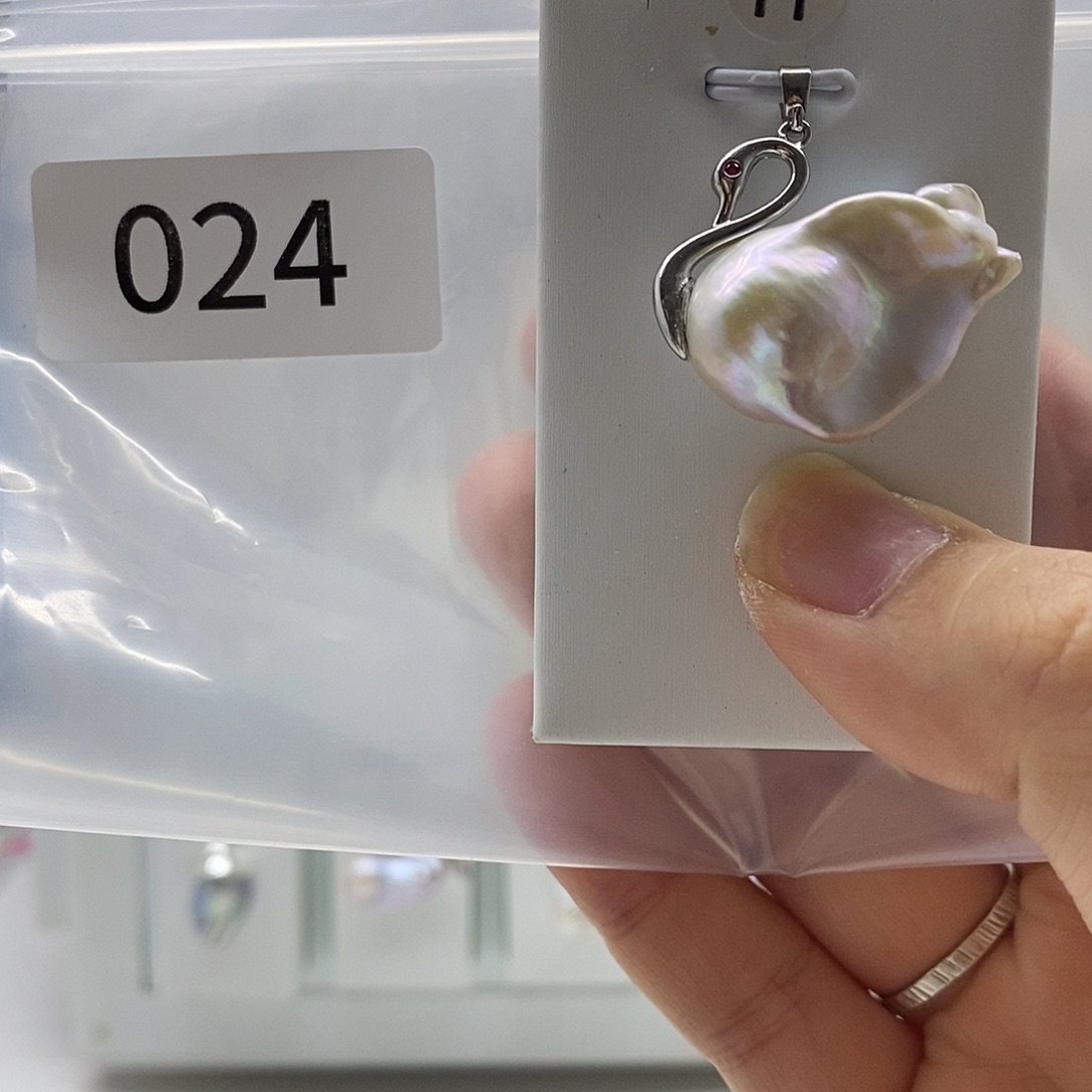 淡水珍珠合金颈饰