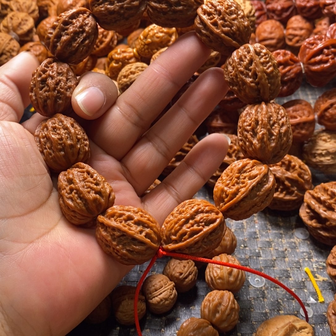 文玩核桃吊坠深沟蚂蚁纹