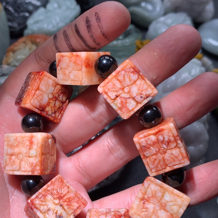 翡翠未镶嵌颈饰保真天然a货翡翠