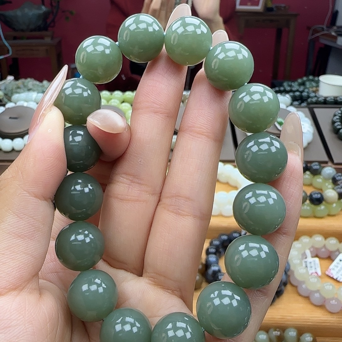 和田玉未镶嵌手串