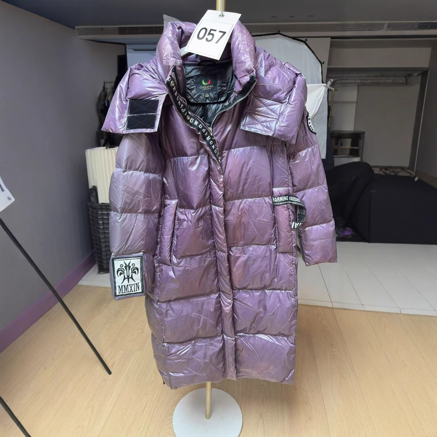 57羽绒服90绒样衣