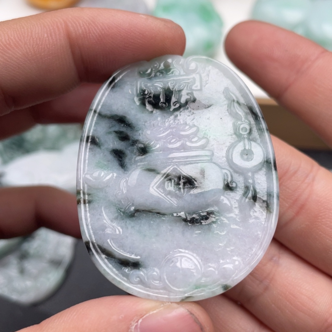 翡翠未镶嵌吊坠(不含链)