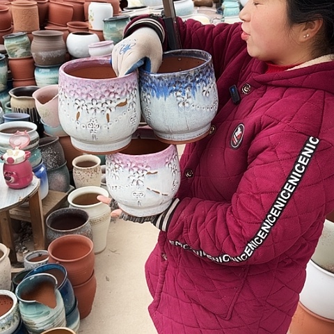 口14高16瑕疵盆子。