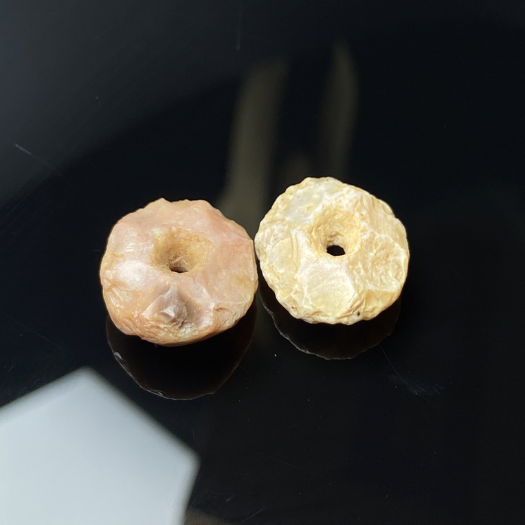 砍砸研磨孔玛瑙珠一对16*厚5.8mm