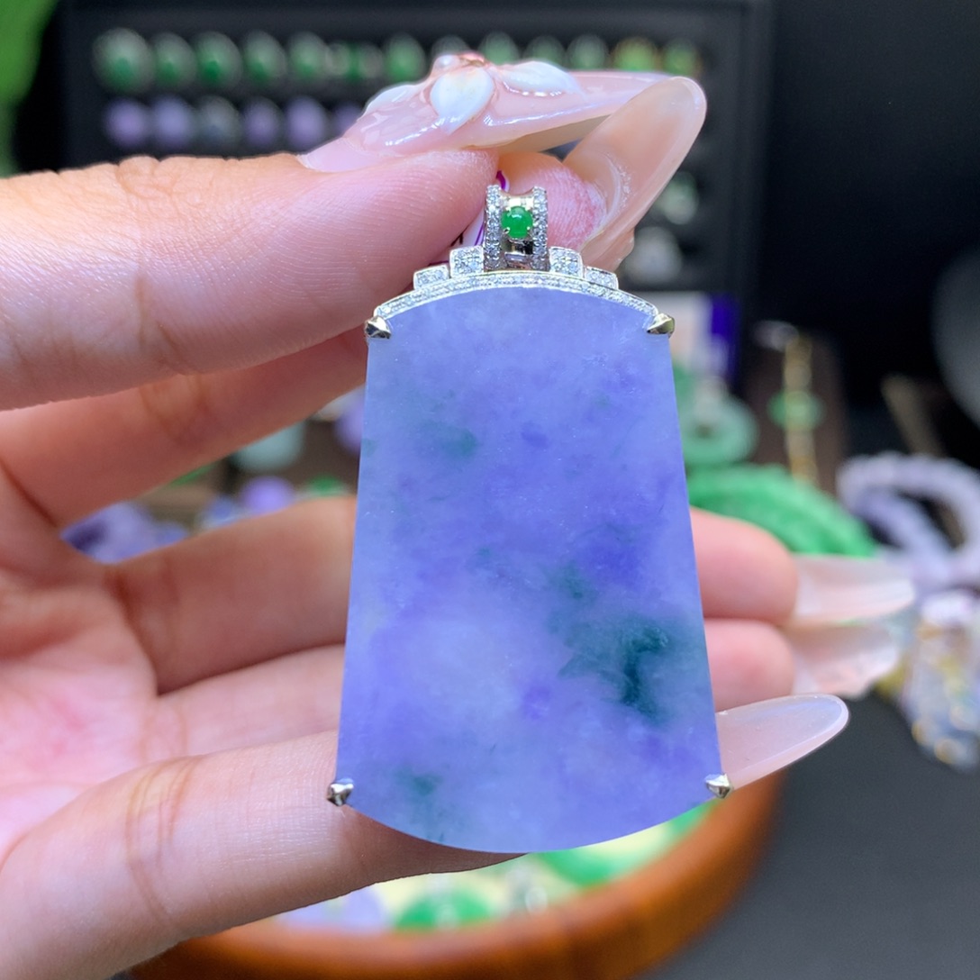 翡翠18K金镶嵌颈饰天然