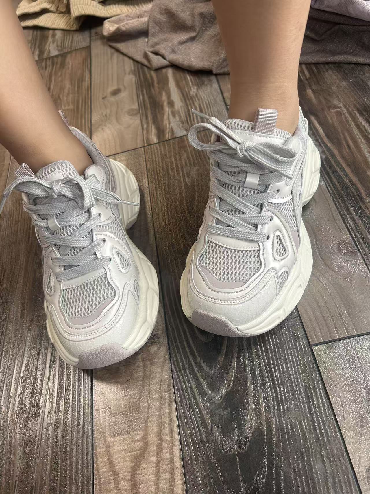 ZZJ 850-27 秋季新品休闲百搭女士鞋子