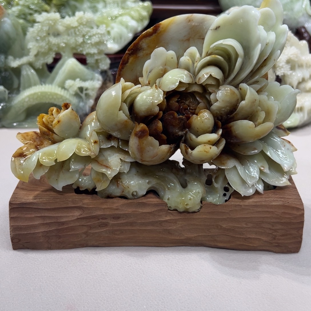未镶嵌蛇纹石玉金蟾
