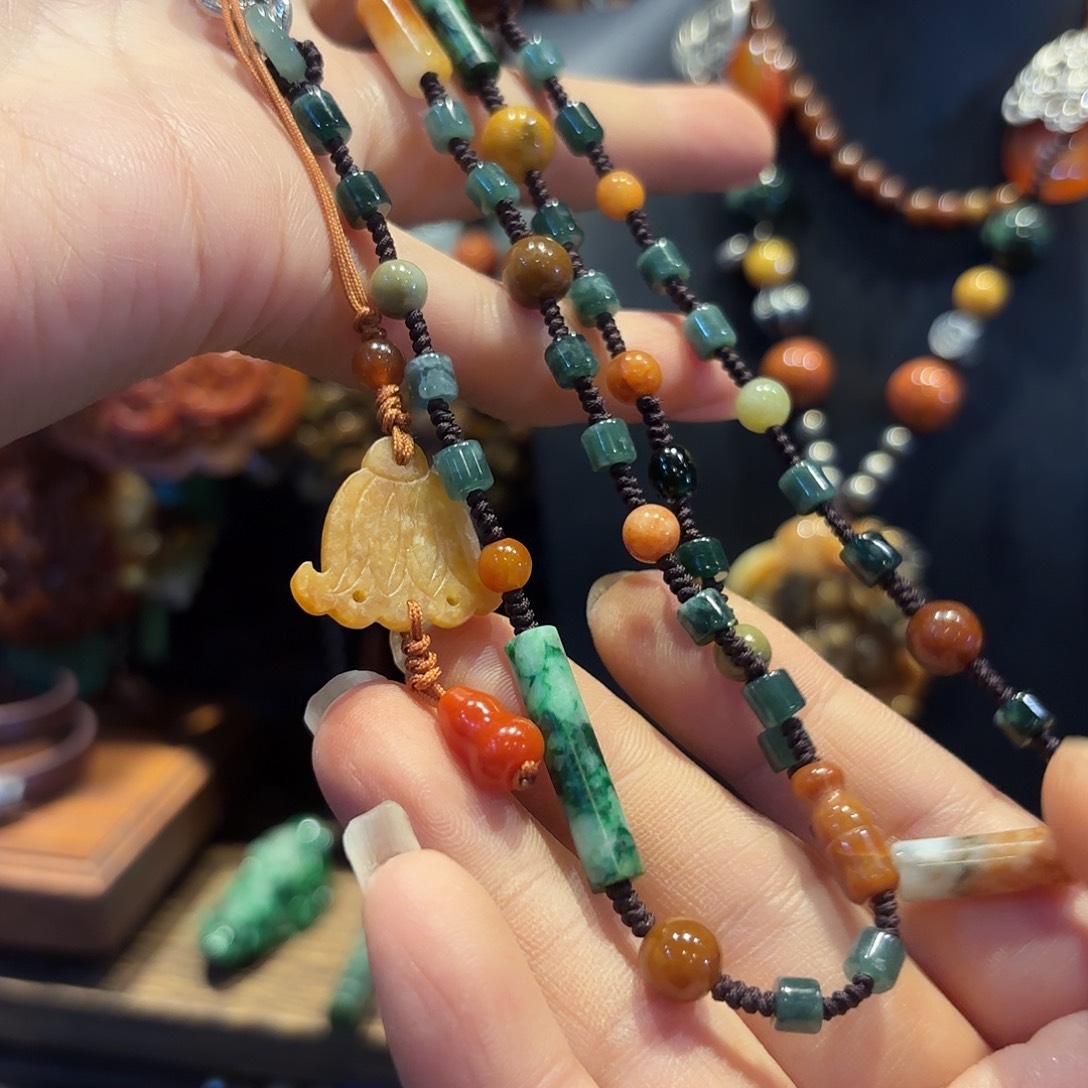 翡翠未镶嵌颈饰原创