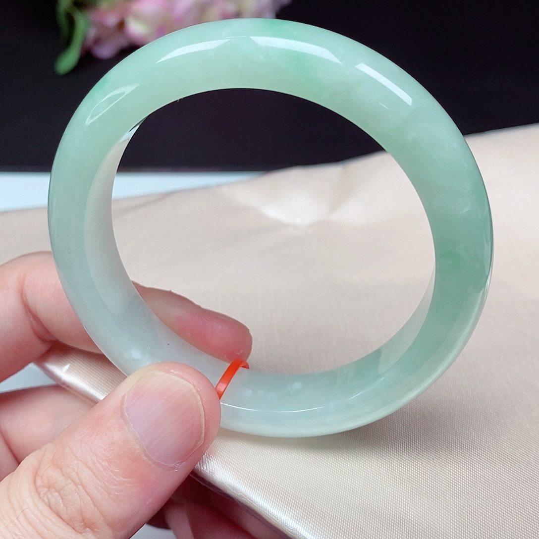 翡翠未镶嵌手镯58圈