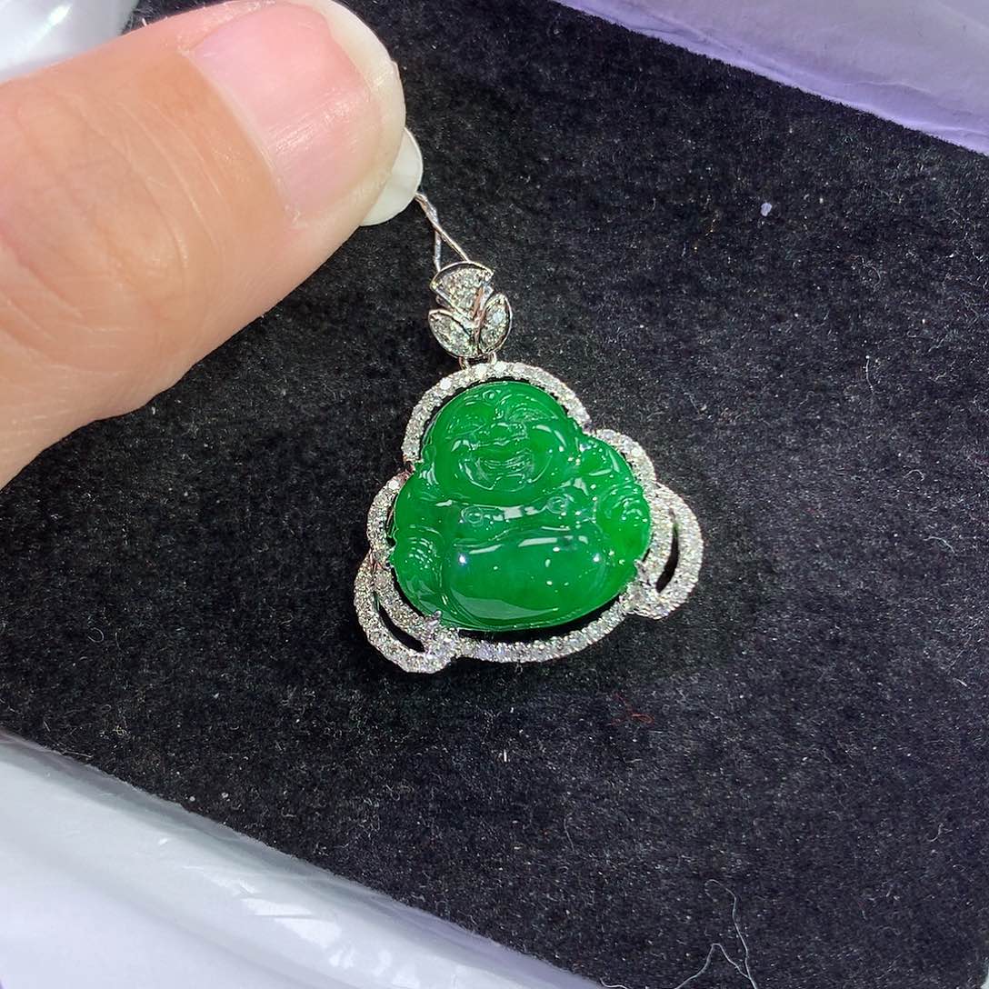 翡翠吊坠(赠链)18K金镶嵌