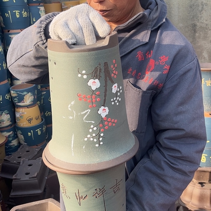 紫砂紫砂花盆和一座古