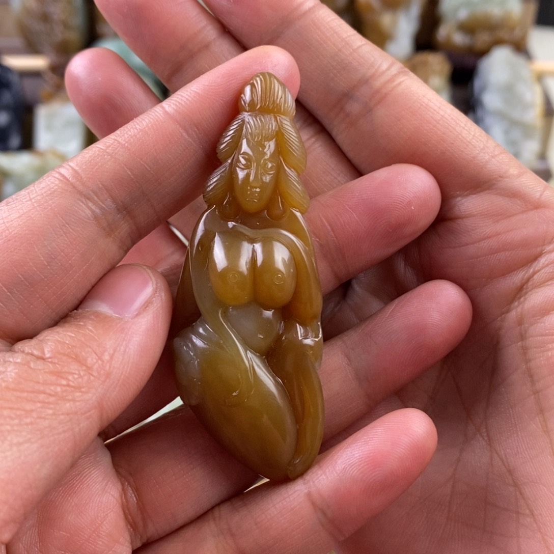 和田玉颈饰未镶嵌