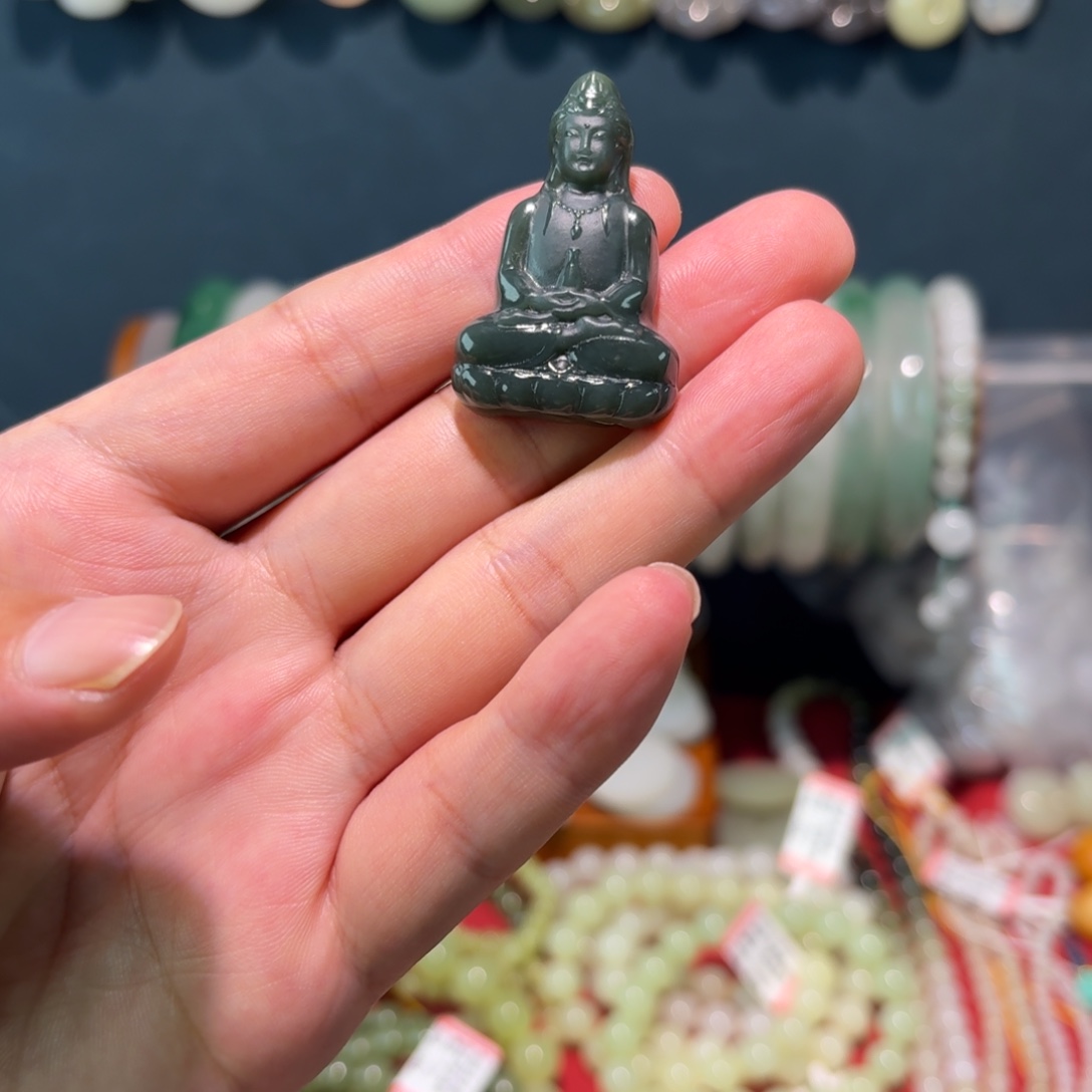 ꧁***꧂和田玉未镶嵌颈饰