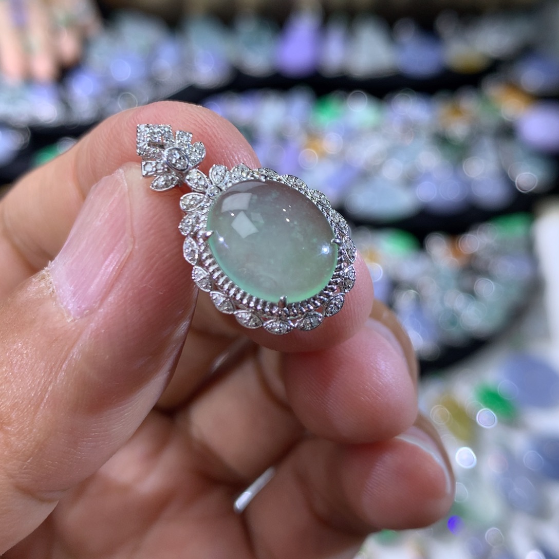 翡翠18K金镶嵌吊坠(不含链)