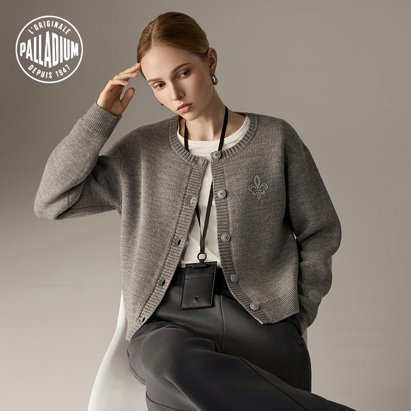帕拉丁NÉCESSAIRES系列冬季女款上装简约大方设计开襟毛衫1912948