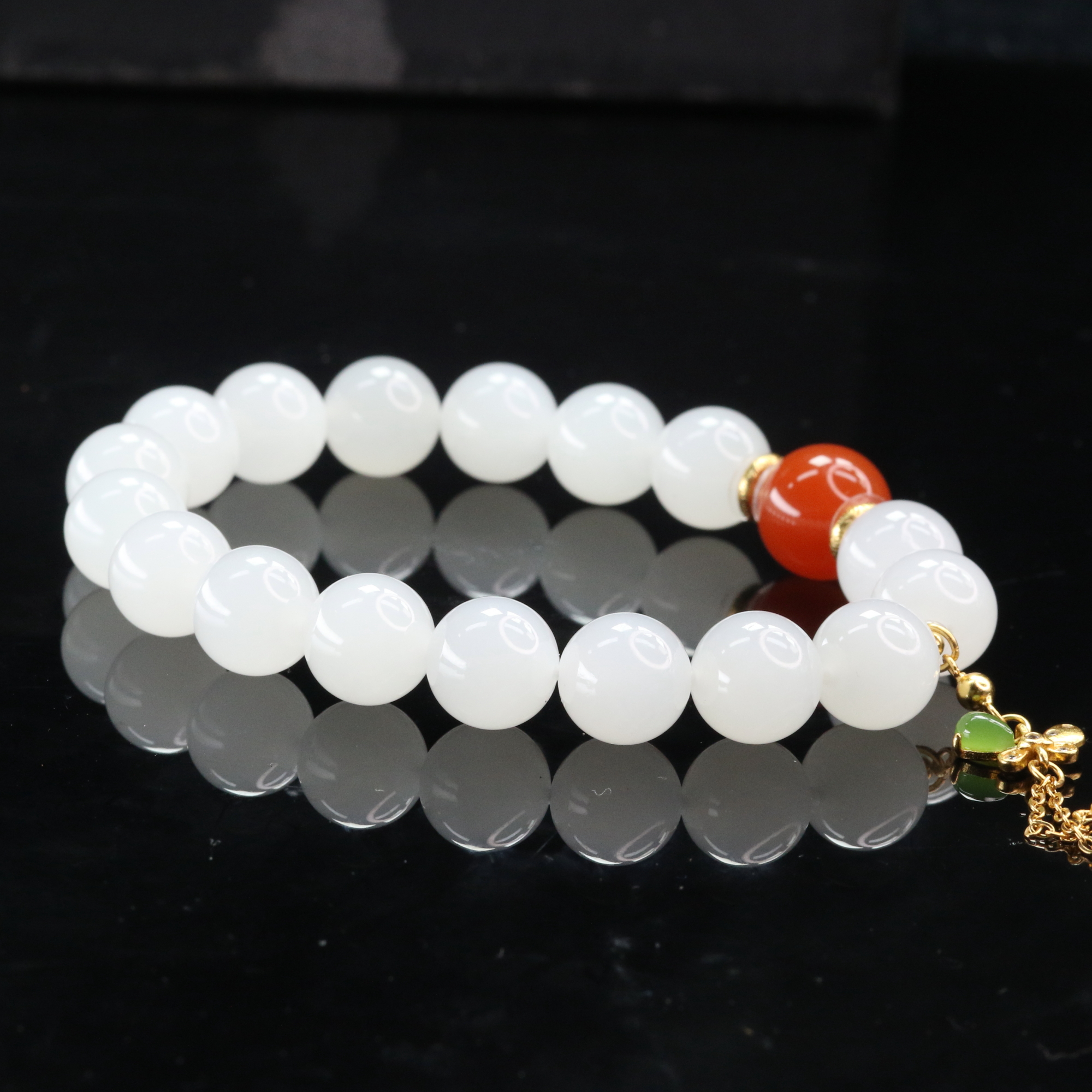 27和田玉一级白手串/100513北京中保拍卖