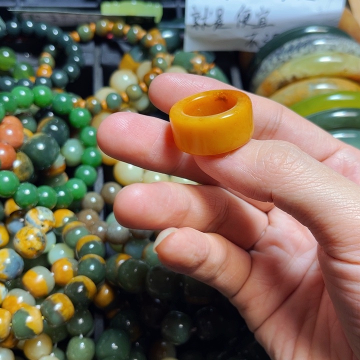 透闪石质玉手链未镶嵌