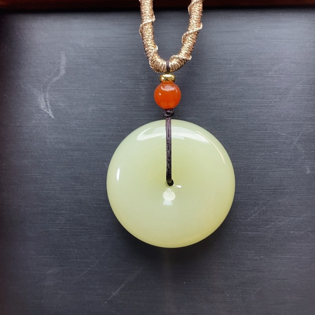 晴***川和田玉（黄玉）未镶嵌颈饰