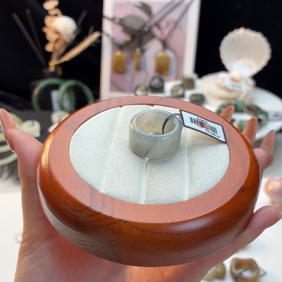 和田玉未镶嵌戒指青花圆切16.8j40