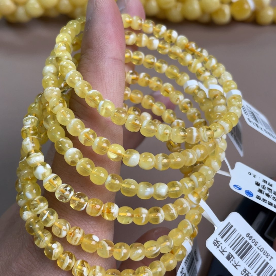 琥珀裸石未镶嵌005多样性发其一