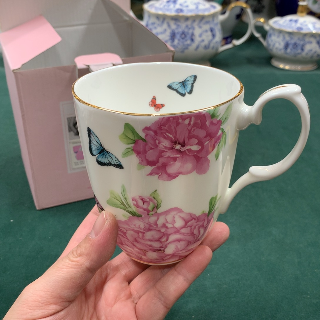 摆件全是大漂亮瓷器啊美美哒