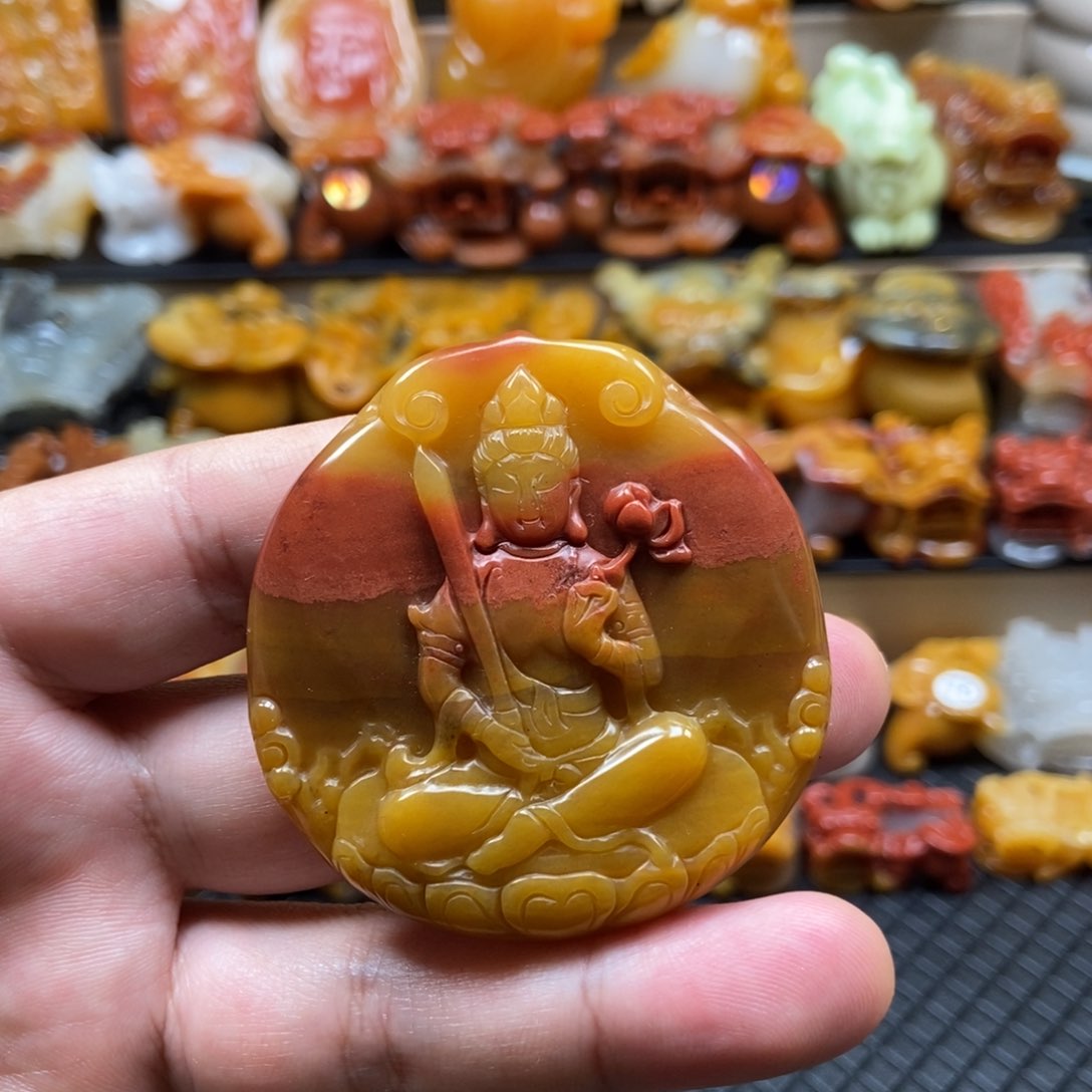 石英质玉（黄龙玉）挂件未镶嵌