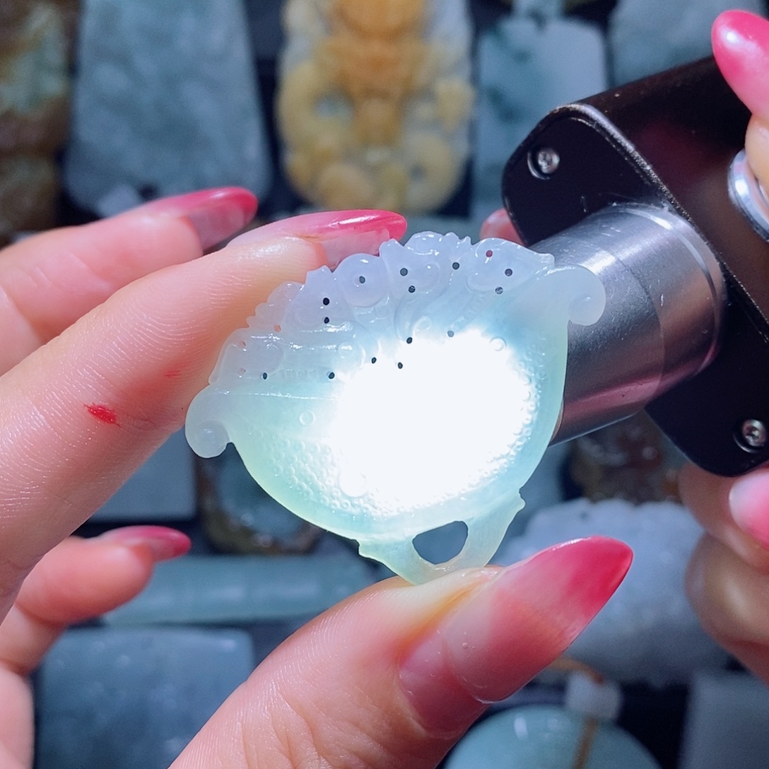 定制翡翠未镶嵌翡翠