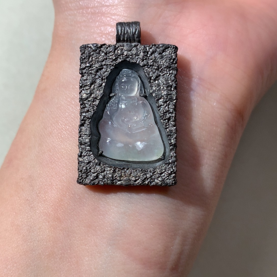 嗯***！翡翠银S925镀金镶嵌颈饰观音