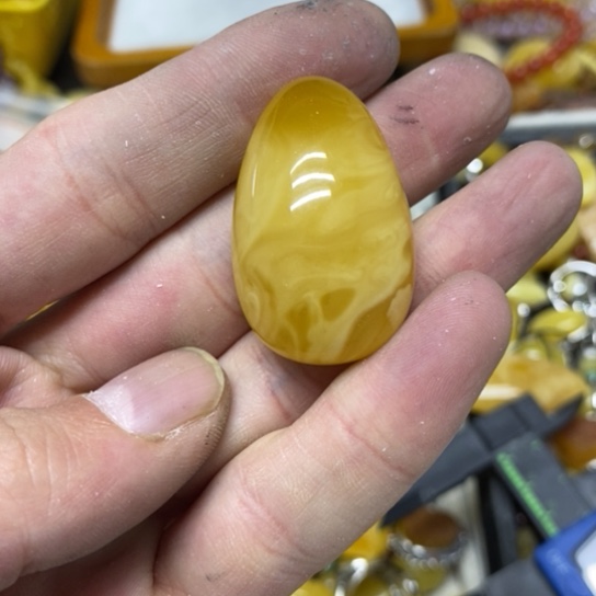 蜜蜡裸石未镶嵌吊坠