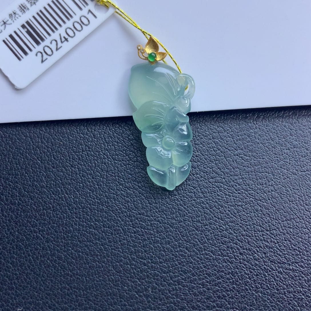 翡翠颈饰未镶嵌花仙子