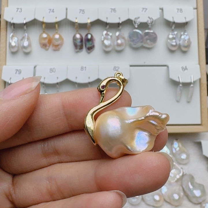 颈饰淡水珍珠未镶嵌