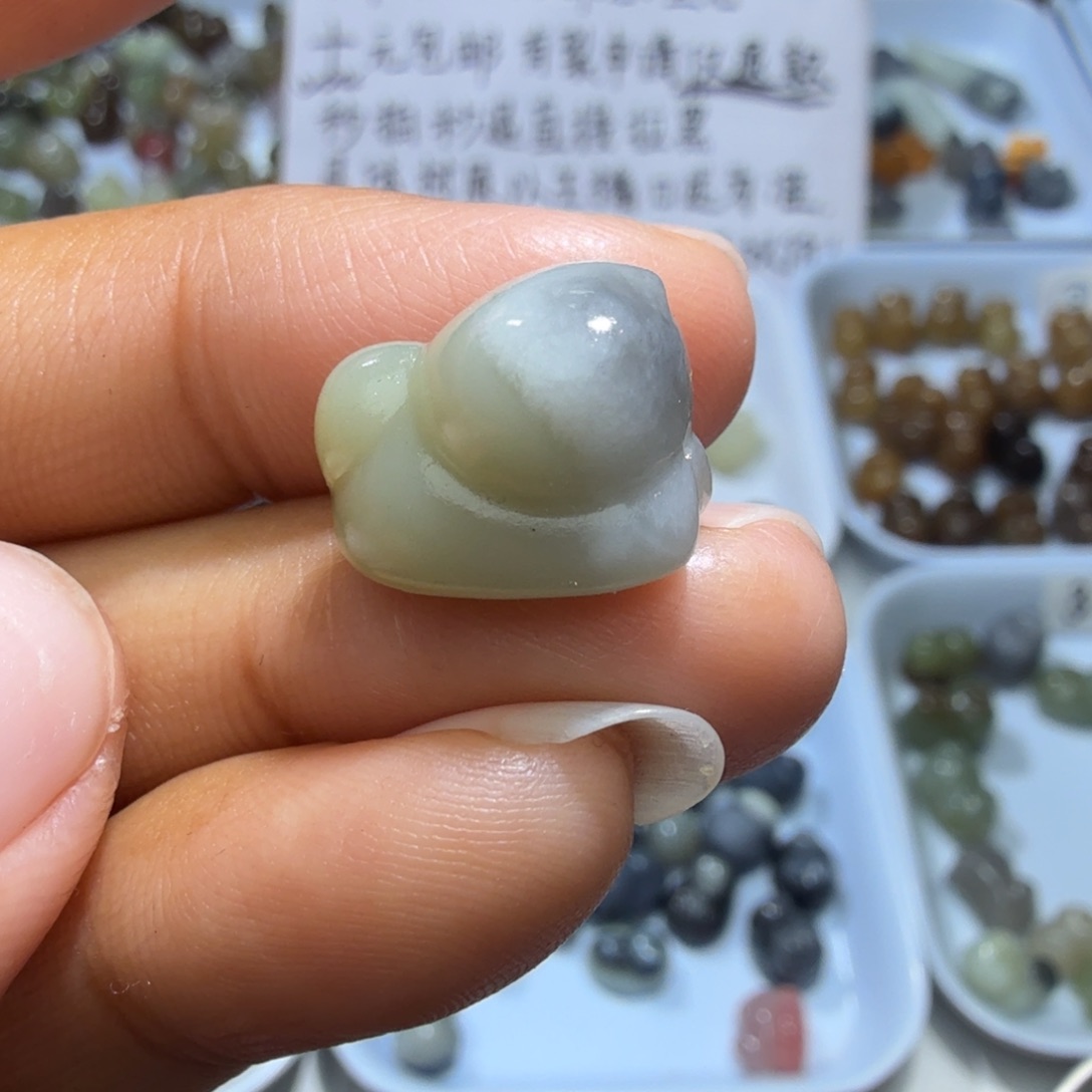 和田玉未镶嵌珠宝奇石