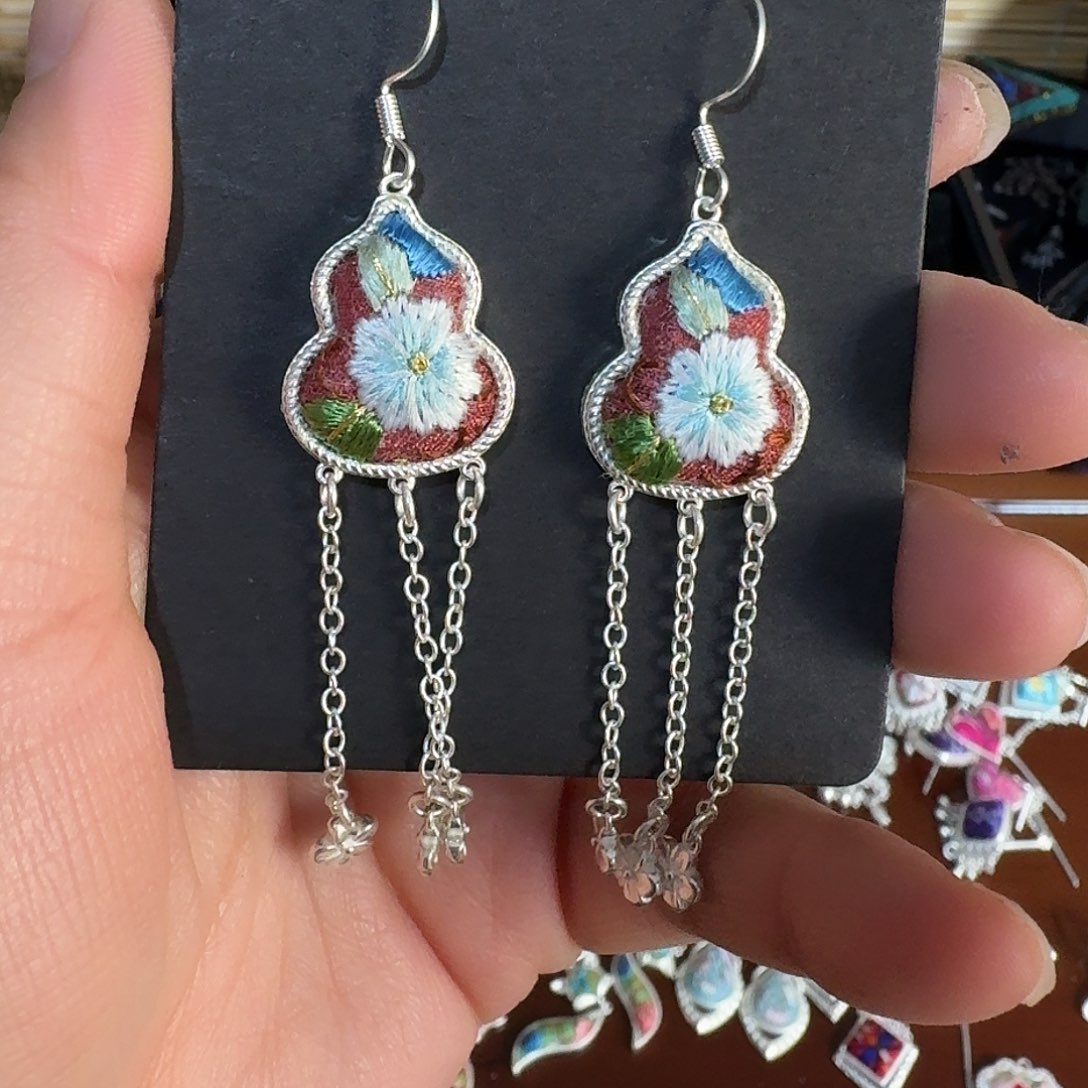 织绣民族风刺绣耳环