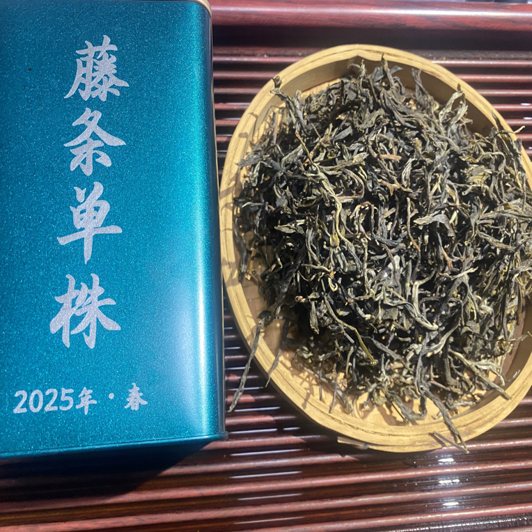 普洱生茶藤条单株古树2025年春（100克一罐）
