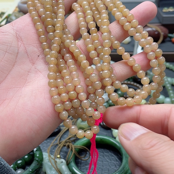 白玉菩提吊坠n**a手串