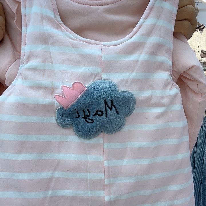 两岁背带保暖套装女宝