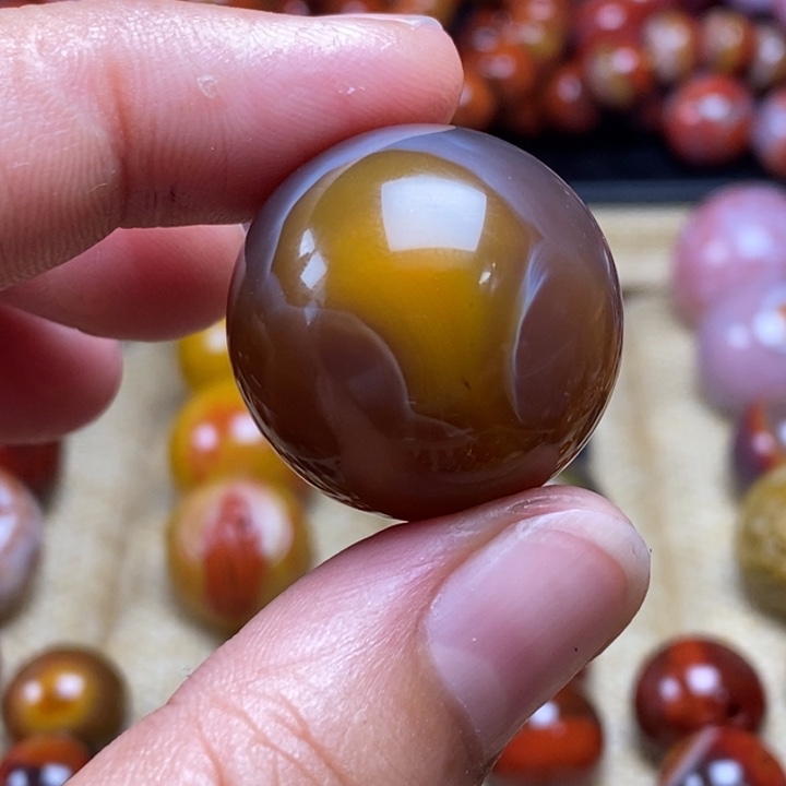 玛瑙/玉髓战国红玛瑙未镶嵌梵****制