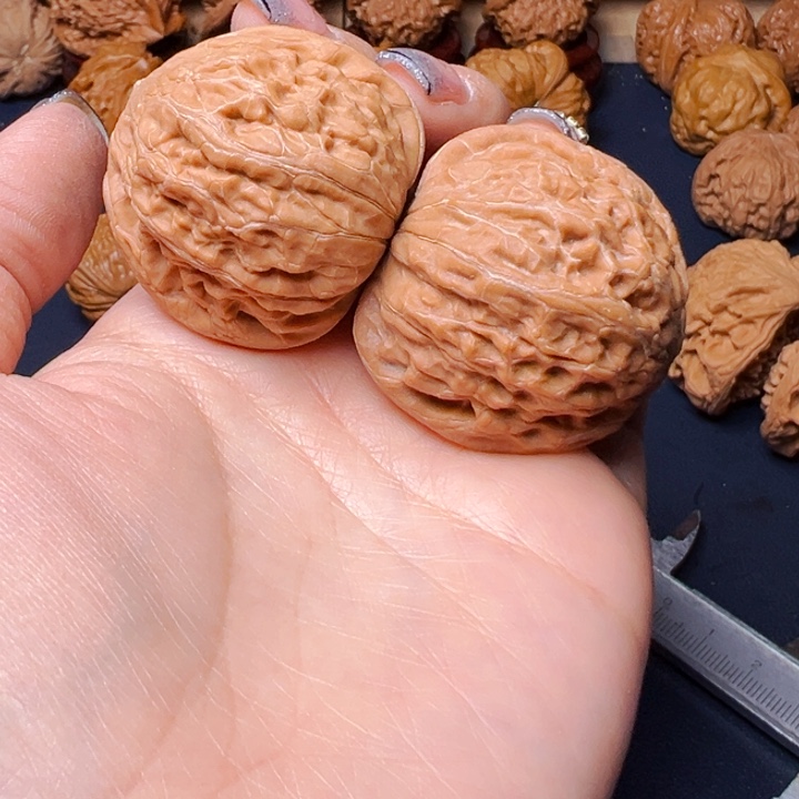 文玩核桃吊坠铁锤39